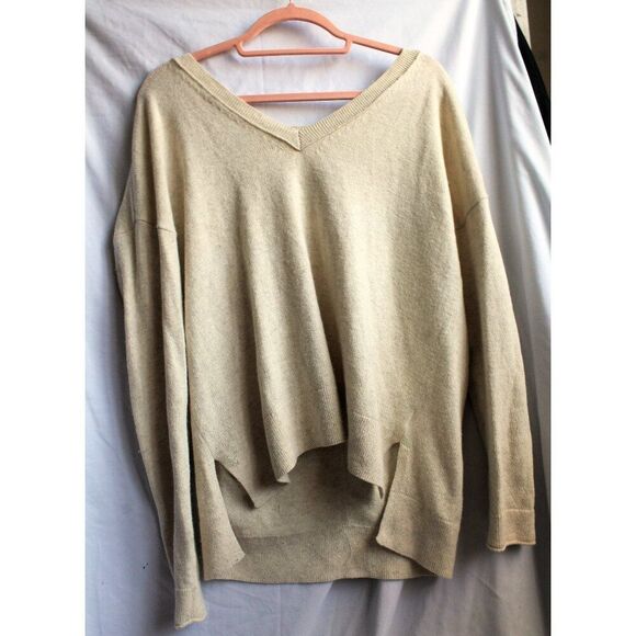 Lucky Brand V Neck Sweater Size S Beige Drop shoulder - Picture 2 of 4